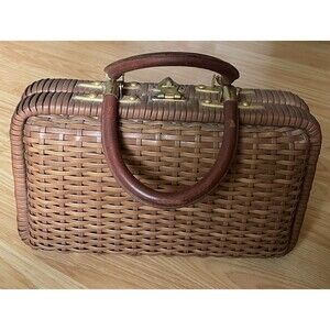 FORSUM Vtg Basket Weave Box purse. Mid Century Made in Hong Kong Circa 1950